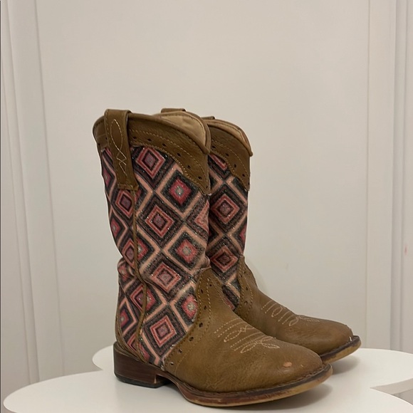 Roper Other - ROPER Boots. Girl’s Boots. Cowboy Boots. Cool! New already worn off. Size 9.